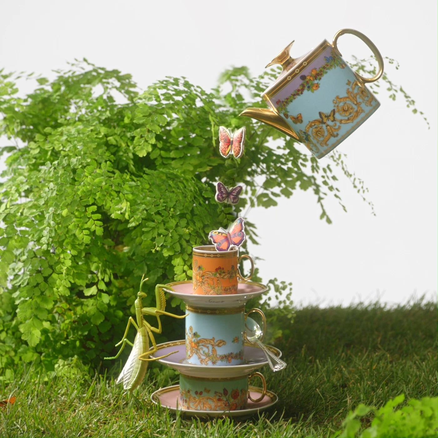 【 沉醉於「Le Jardin de Versace」的夢幻花園 🌺✨ 】