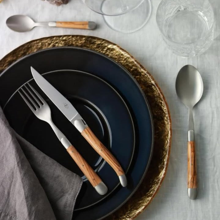 【法國FORGE DE LAGUIOLE餐具 - 頂尖工匠手下的非凡藝術品 】