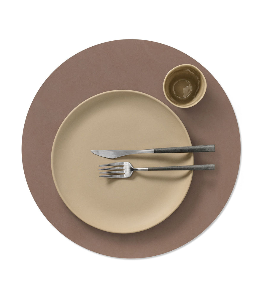 LIND DNA | Round XL Nupo Reversible Placemat Truffle / Old Rose