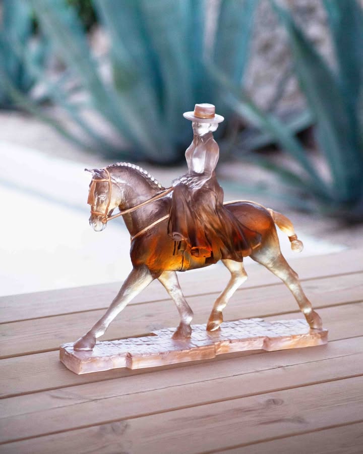 【Daum – Andalusian Horsewoman 安達盧西亞女騎士】